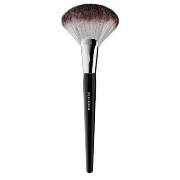 Sephora Other - SEPHORA COLLECTION PRO Featherweight Fan Brush #92